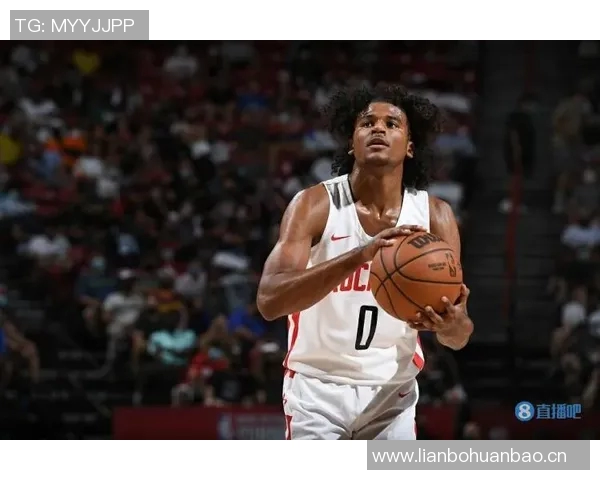 表现不俗!乌布雷16中9砍下25分10篮板 表现不俗!乌布雷16中9砍下25分10篮板